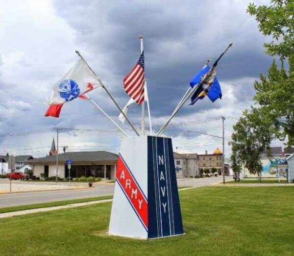 ALGOMA’S ALL MILITARY SERVICES MEMORIAL SIDE C