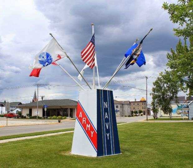 ALGOMA’S ALL MILITARY SERVICES MEMORIAL SIDE C