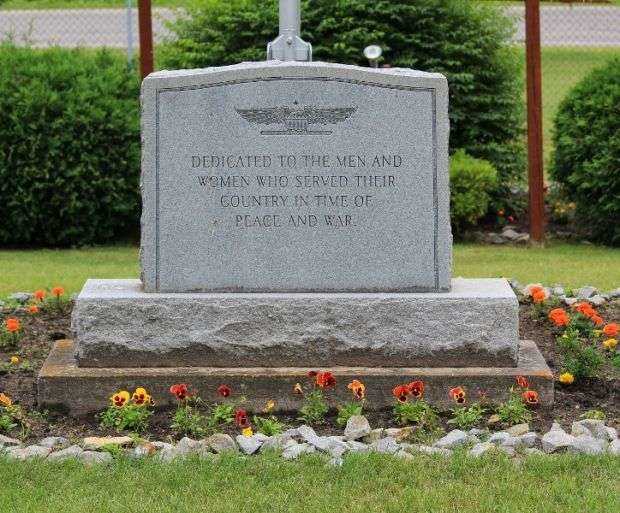 PESHTIGO RIVERSIDE CEMETERY VETERANS MEMORIAL