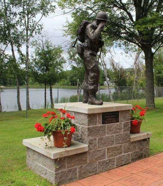 MARINETTE COUNTY WORLD WAR II MEMORIAL STATUE