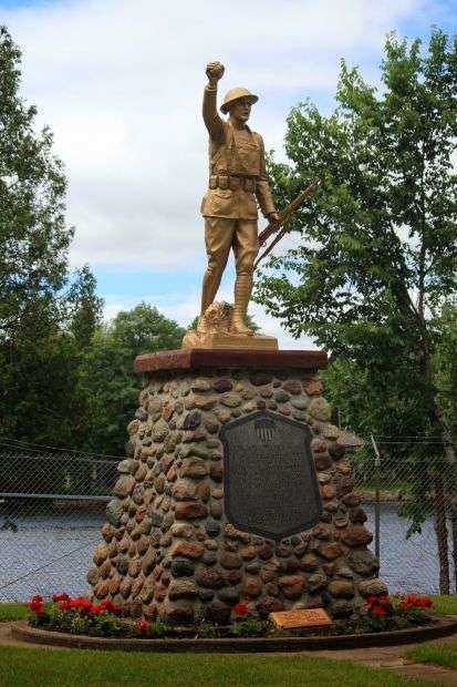 PESHTIGO WAR VETERANS MEMORIAL