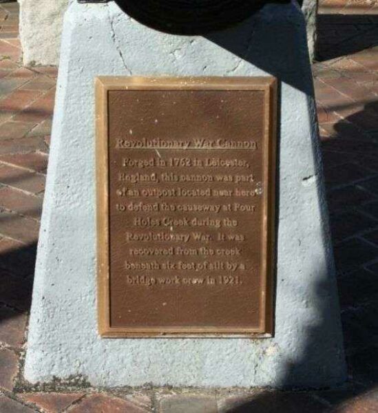 FOUR HOLES SWAMP REVOLUTIONARY WAR MEMORIAL CANNON PLAQUE