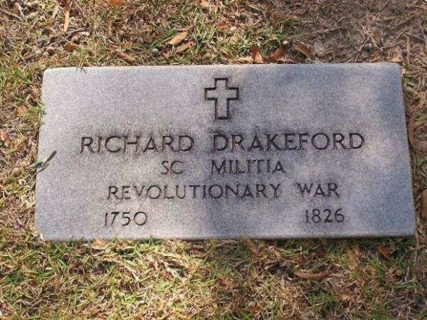 RICHARD DRAKEFORD REVOLUTIONARY WAR MEMORIAL CENOTAPH
