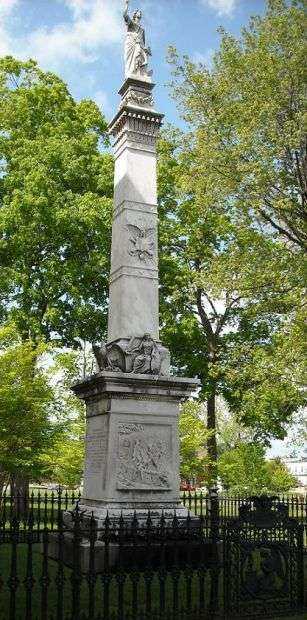 THE BATTLE OF MINISINK WAR MEMORIAL