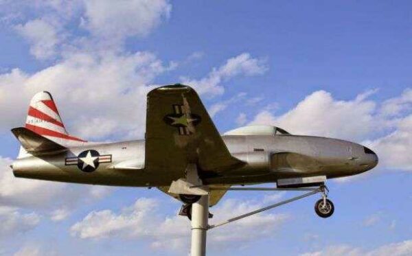 EAA AIR ADVENTURE MUSEUM F-86 AIRCRAFT