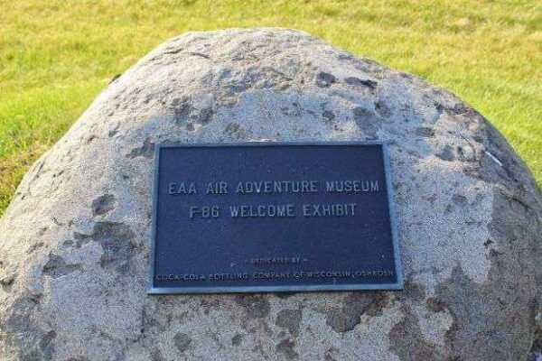 EAA AIR ADVENTURE MUSEUM F-86 WELCOME PLAQUE