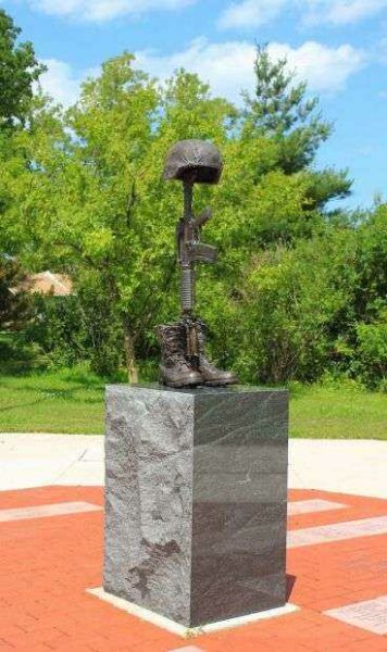 NORTH FOND DU LAC VETERANS MEMORIAL BATTLEFIELD CROSS