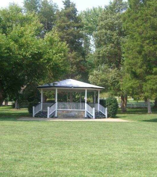 COL. WILLIAM GRAYSON MEMORIAL BANDSTAND