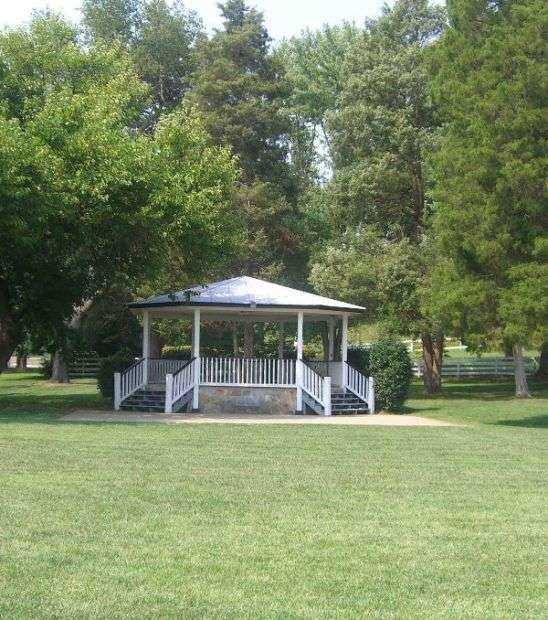 COL. WILLIAM GRAYSON MEMORIAL BANDSTAND