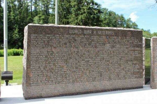 MENOMINEE INDIAN WAR VETERANS MEMORIAL HONOR ROLL STONE C