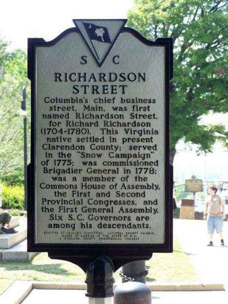 RICHARDSON STREET REVOLUTIONARY WAR MEMORIAL MARKER