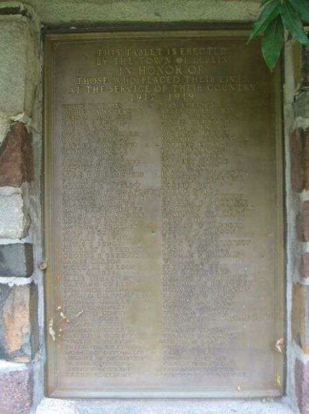 TOWN OF BERLIN WORLD WAR I MEMORIAL PLAQUE FRONT