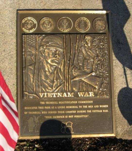 TRUMBULL VIETNAM VETERANS MEMORIAL PARK PLAQUE