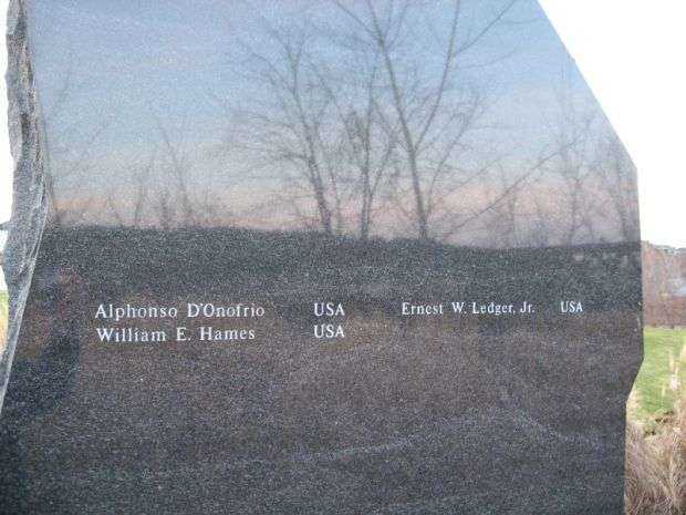 SHELTON VETERANS MEMORIAL KOREAN WAR STONE BACK