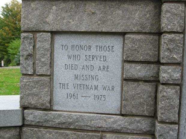 RIDGEFIELD VETERANS MEMORIAL PLAQUE B