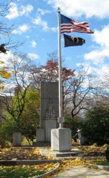 GREENWICH WAR VETERANS MEMORIAL FLAGPOLE