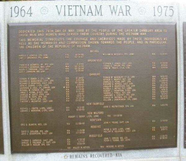 DANBURY AREA VIETNAM WAR MEMORIAL PLAQUE A