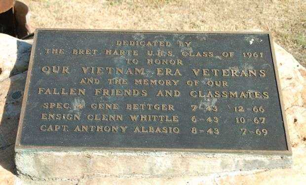 BRET HARTE U.H.S. CLASS OF 1961 VIETNAM ERA VETERANS MEMORIAL