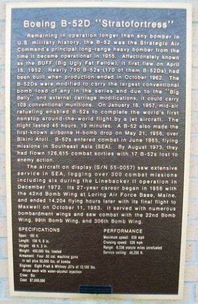 BOEING B-52D “STRATOFORTRESS” WAR MEMORIAL AIRCRAFT PLAQUE
