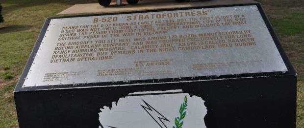 B-52D “STRATOFORTRESS” MEMORIAL AIRCRAFT PLAQUE