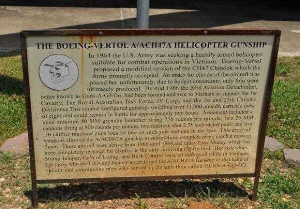 THE BOEING-VERTOL A/ACH47A HELICOPTER GUNSHIP MEMORIAL PLAQUE