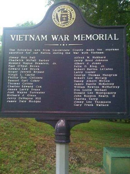 VIETNAM WAR MEMORIAL MARKER OF LAUDERDALE COUNTY