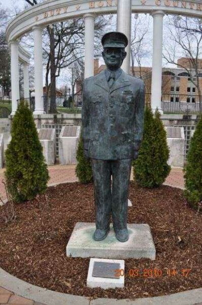 1ST LT. CHADWICK MCFALL BARBER WAR MEMORIAL