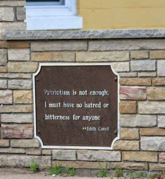 AMERICAN LEGION POST 509 WAR MEMORIAL RIGHT PLAQUE