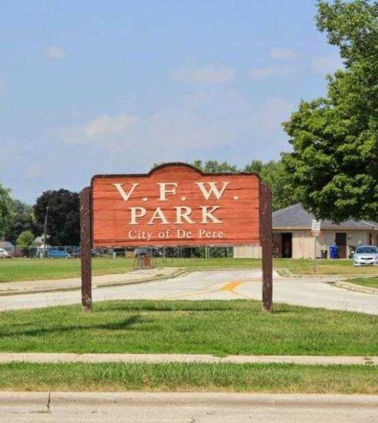 V.F.W. PARK CITY OF DE PERE MEMORIAL MARKER