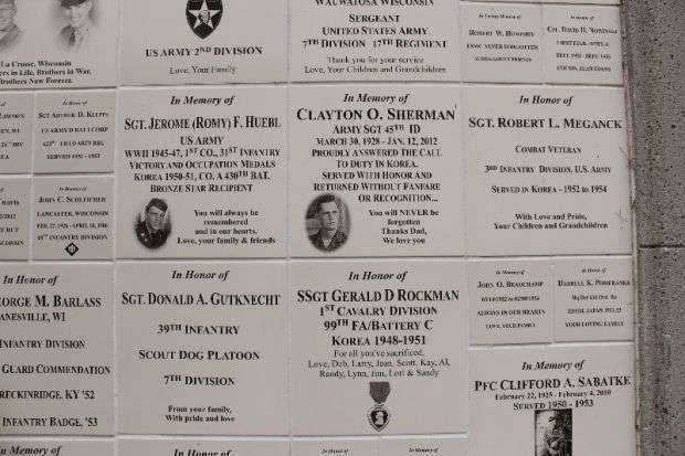 WISCONSIN KOREAN WAR VETERANS MEMORIAL WALL CLOSEUP D