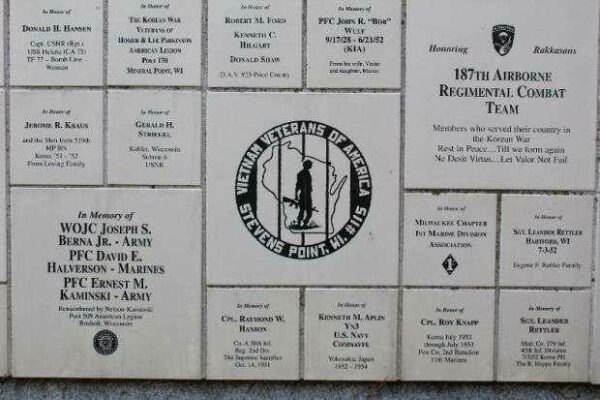 WISCONSIN KOREAN WAR VETERANS MEMORIAL WALL CLOSEUP C