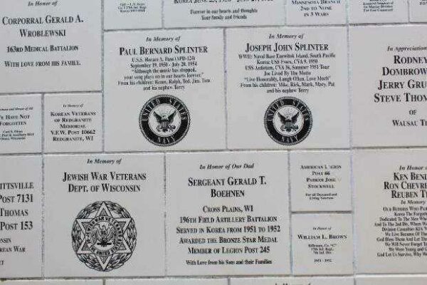 WISCONSIN KOREAN WAR VETERANS MEMORIAL WALL CLOSEUP B