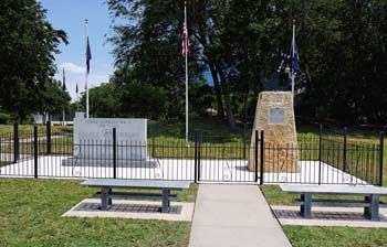 US MERCHANT MARINE AND US NAVY ARMED GUARD MEMORIAL
