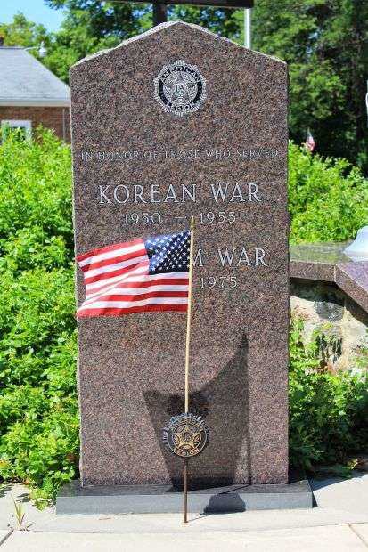 CEDARBURG LEGION MEMORIAL PARK STONE B