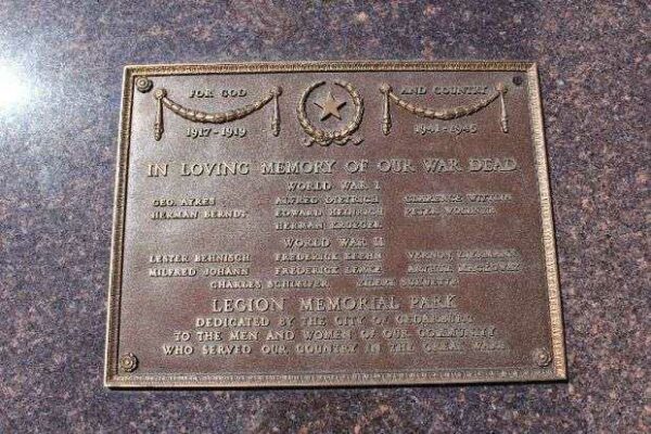 CEDARBURG LEGION MEMORIAL PARK PLAQUE