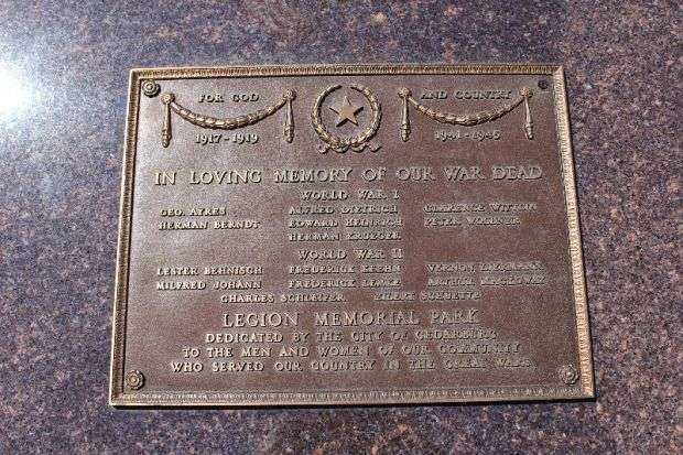 CEDARBURG LEGION MEMORIAL PARK PLAQUE