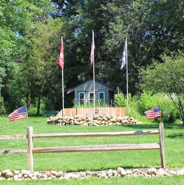 U.S. MARINE CORPS MEMORIAL FLAGPOLE