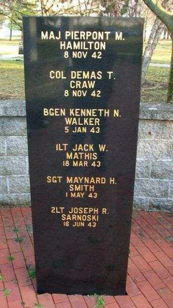 VALOR PARK MEDAL OF HONOR MEMORIAL PANEL B
