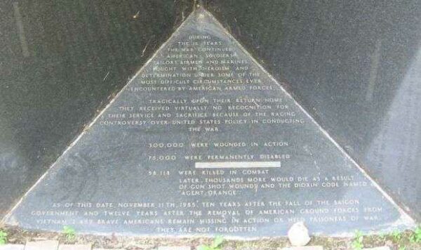 WALLINGFORD VIETNAM VETERANS MEMORIAL DEDICATION PANEL