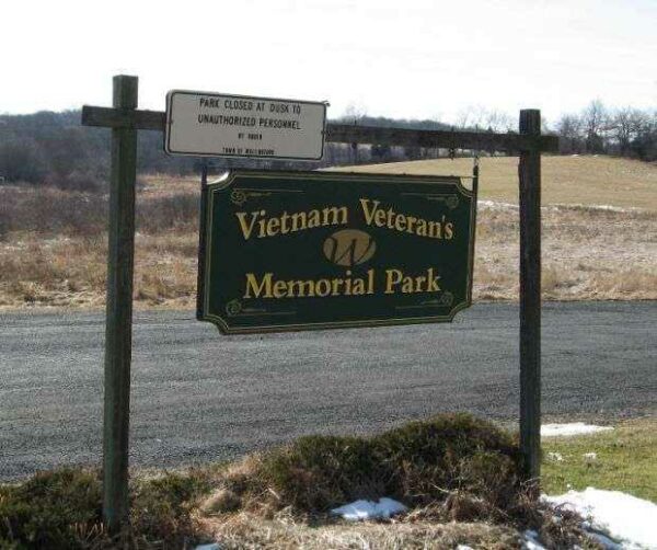 WALLINGFORD VIETNAM VETERANS MEMORIAL PARK