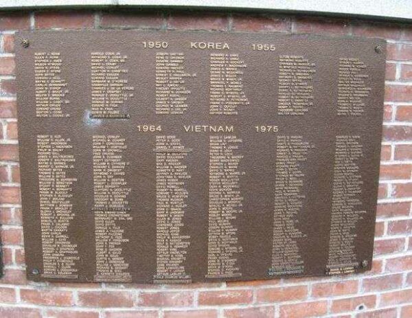 TOWN OF CHESHIRE MEMORIAL PLAZA PLAQUE D