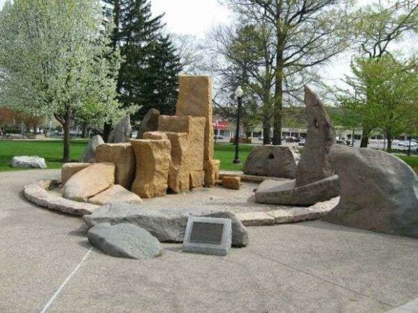 TORRINGTON VIETNAM ERA MEMORIAL