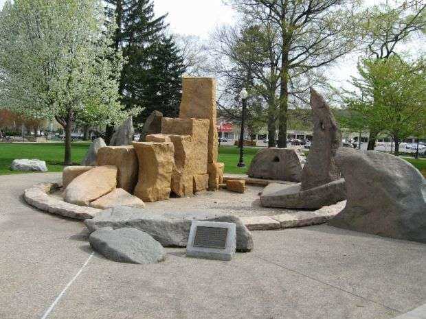 TORRINGTON VIETNAM ERA MEMORIAL