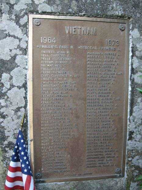 NORFOLK VETERANS MEMORIAL VIETNAM PLAQUE