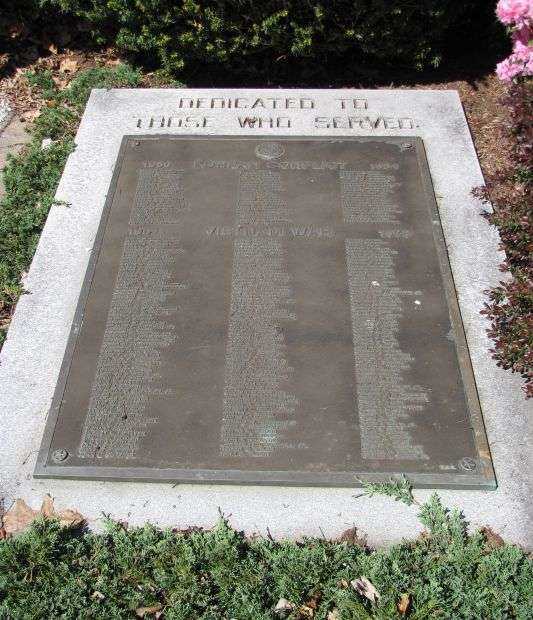 GRANBY KOREAN CONFLICT AND VIETNAM WAR HONOR ROLL PLAQUE