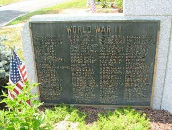 BURLINGTON WAR MEMORIAL WORLD WAR II PLAQUE