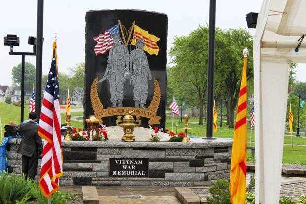 ST. CLOUD VIETNAM WAR MEMORIAL