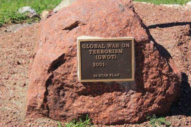 PLYMOUTH GLOBAL WAR ON TERRORISM MEMORIAL FLAGPOLE PLAQUE