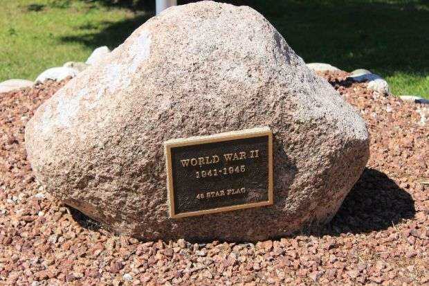 PLYMOUTH WORLD WAR II MEMORIAL FLAGPOLE PLAQUE