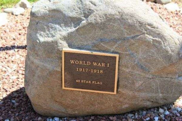 PLYMOUTH WORLD WAR I MEMORIAL FLAGPOLE PLAQUE